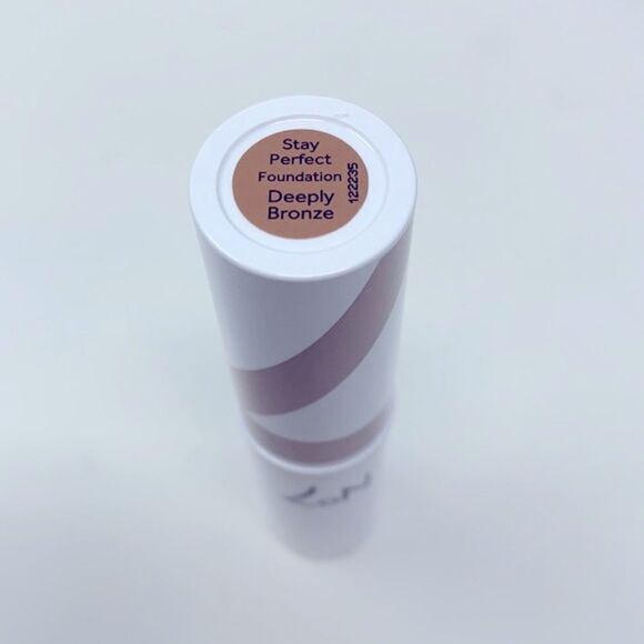 No7 Stay Perfect Foundation Stick Deeply Bronze - Picture 4 of 8